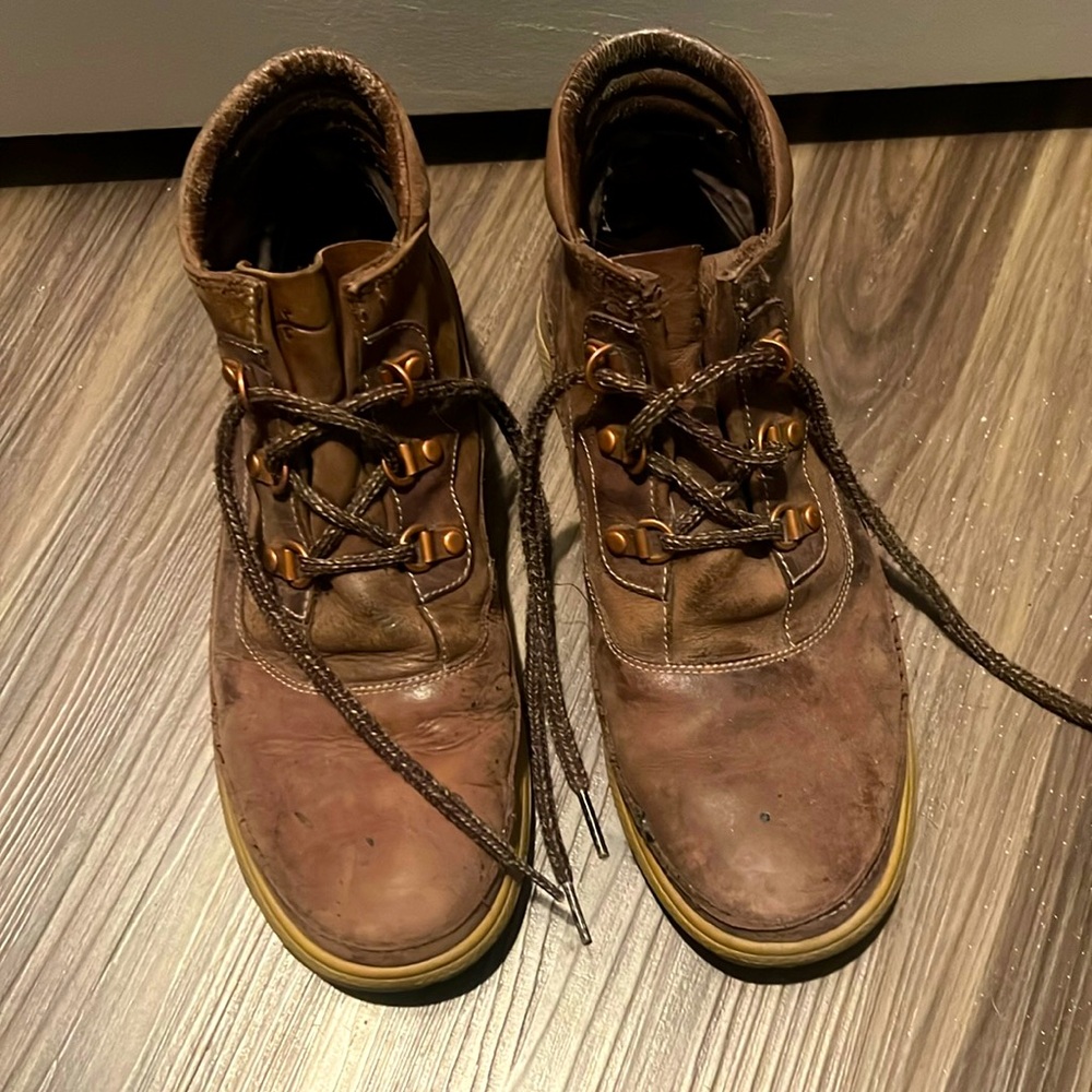 Chaco | 'Caribou' brown tan leather lace-up granola hiking boots shoes.